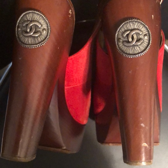 Platform Chanel - Picture 3 of 3